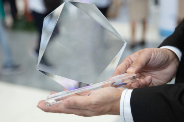 Image for article 'HOW ARE WE NAVIGATING AWARDS SEASON WHEN WE CAN’T ALIGN INTERNALLY ON WHAT’S GONG-WORTHY?'