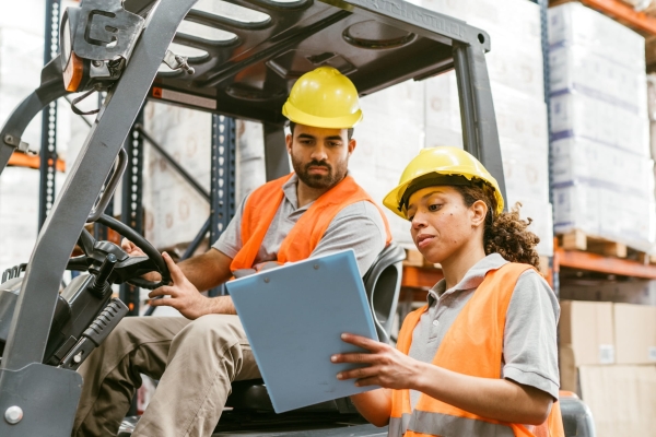 Image for article 'How to measure communications with frontline and non-desk workers'